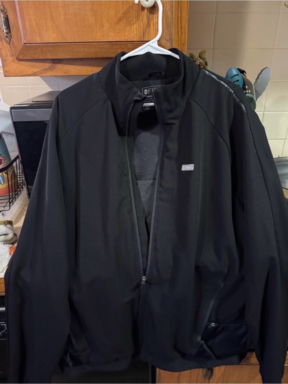 Figs Black Men's Windbreaker Nurse Jacket